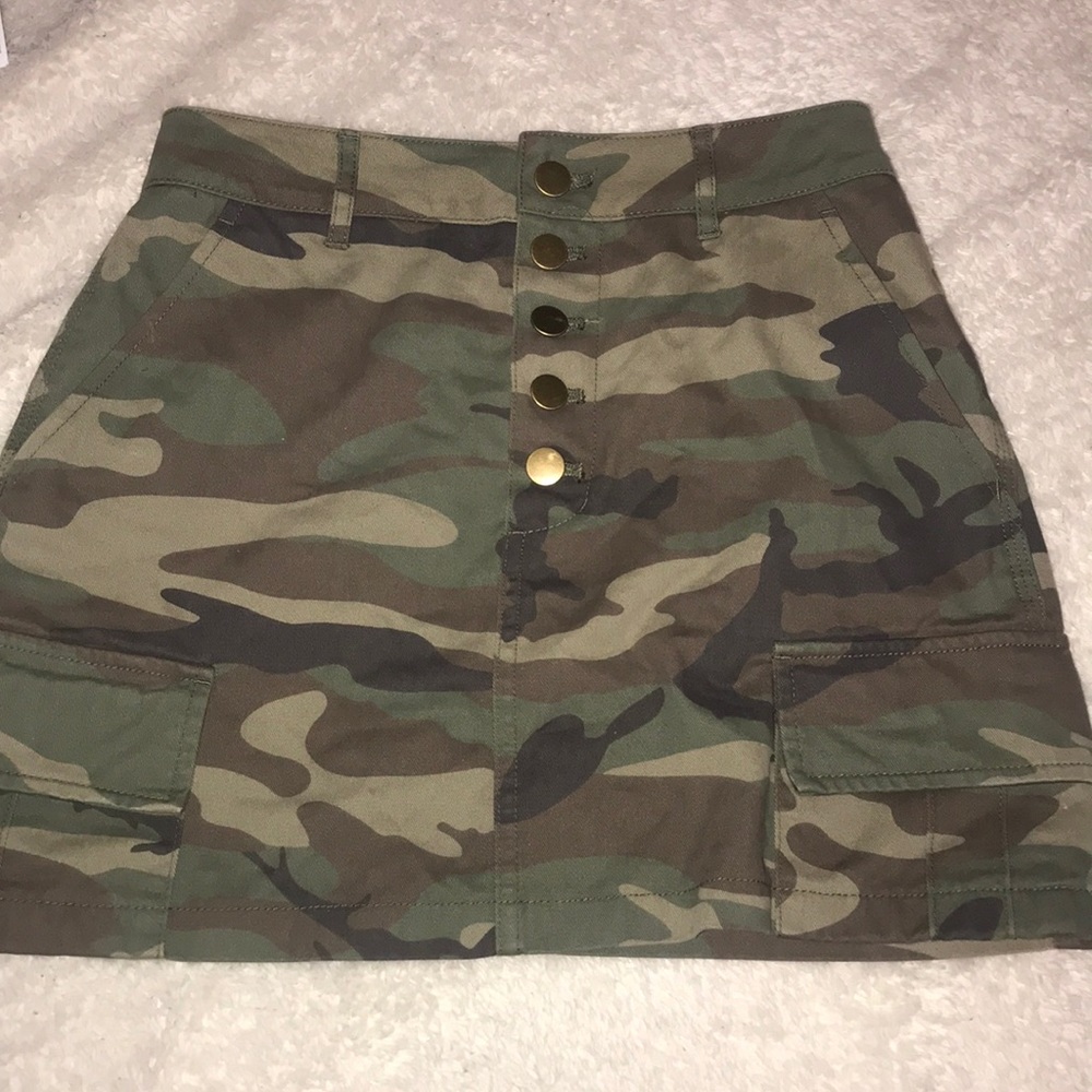 forever 21 camo mini skirt